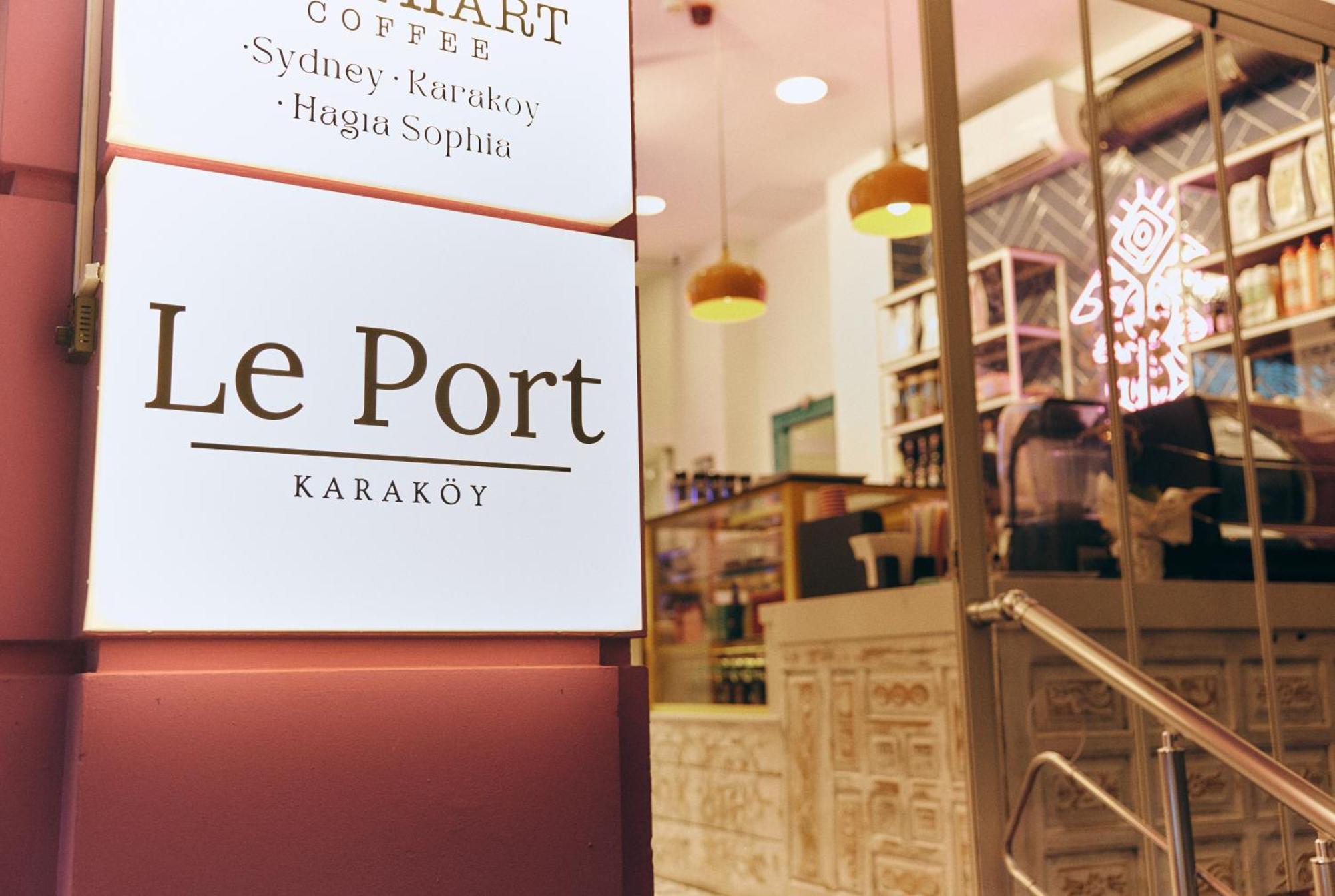Le Port Karakoey Istanboel